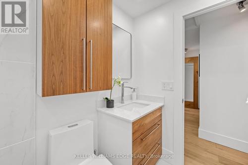 11 - 120 Ripley Court, Oakville, ON - Indoor Photo Showing Bathroom