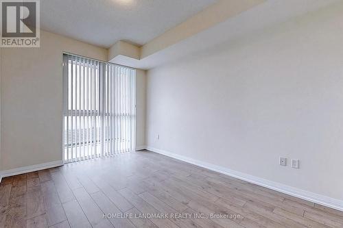 On - 35 Watergarden Drive, Mississauga, ON - Indoor Photo Showing Other Room