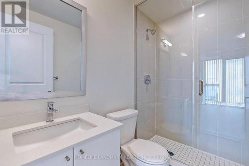 On - 35 Watergarden Drive, Mississauga, ON - Indoor Photo Showing Bathroom