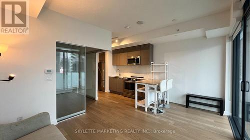 2213 - 25 Richmond Street E, Toronto, ON - Indoor Photo Showing Kitchen