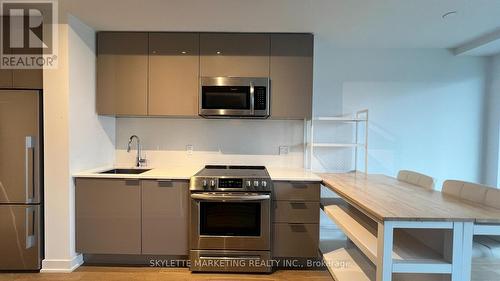 2213 - 25 Richmond Street E, Toronto, ON - Indoor Photo Showing Kitchen