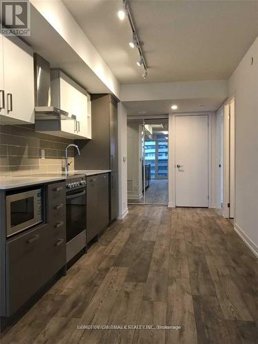 2205 - 125 Redpath Avenue, Toronto, ON - Indoor Photo Showing Kitchen