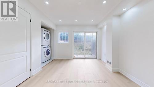 51 Denison Avenue, Brampton, ON - Indoor Photo Showing Laundry Room