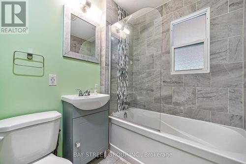 6285 Skinner Street, Niagara Falls, ON - Indoor Photo Showing Bathroom