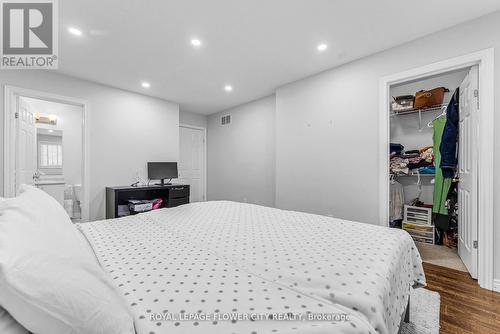 369 Thomas Slee Drive, Kitchener, ON - Indoor Photo Showing Bedroom