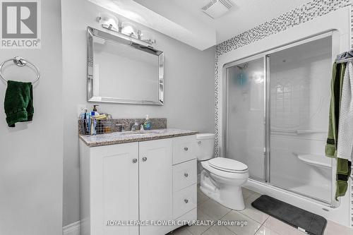 369 Thomas Slee Drive, Kitchener, ON - Indoor Photo Showing Bathroom