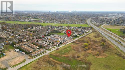 6 - 2700 Mewburn Road, Niagara Falls, ON - Outdoor With View