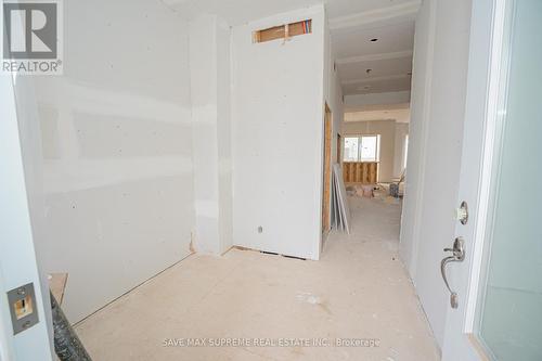 6 - 2700 Mewburn Road, Niagara Falls, ON - Indoor Photo Showing Other Room