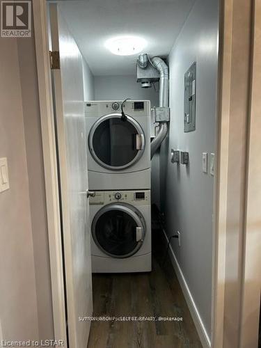 406 - 45 Pond Mills Road, London, ON - Indoor Photo Showing Laundry Room