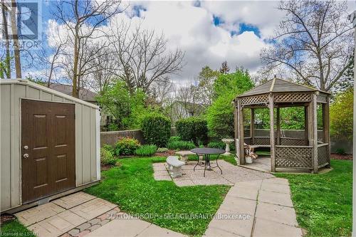 406 - 45 Pond Mills Road, London, ON - Outdoor With Backyard