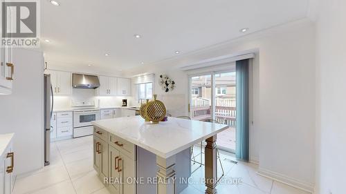 133 Risebrough Circuit, Markham, ON - Indoor Photo Showing Kitchen