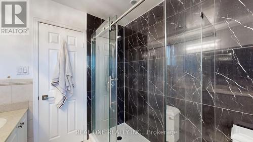 133 Risebrough Circuit, Markham, ON - Indoor Photo Showing Bathroom