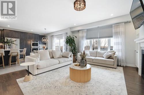 110 Westphalian Avenue, Ottawa, ON - Indoor Photo Showing Living Room With Fireplace