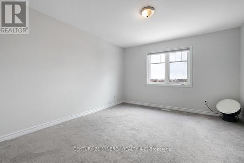 110 Westphalian Avenue, Ottawa, ON - Indoor Photo Showing Other Room