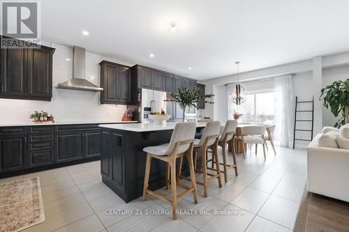 110 Westphalian Avenue, Ottawa, ON - Indoor Photo Showing Kitchen With Upgraded Kitchen