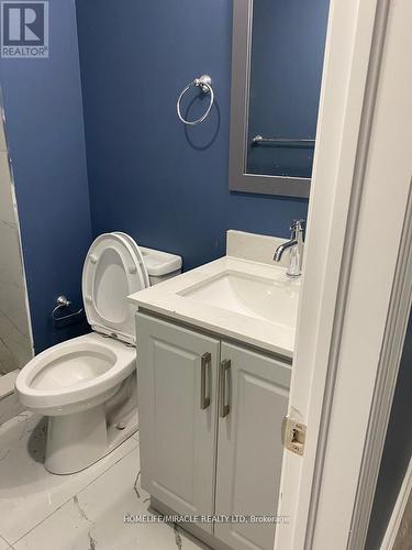 5 Farringdon Crescent, Brampton, ON - Indoor Photo Showing Bathroom