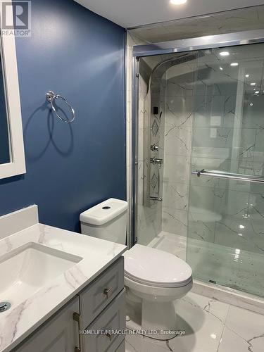 5 Farringdon Crescent, Brampton, ON - Indoor Photo Showing Bathroom