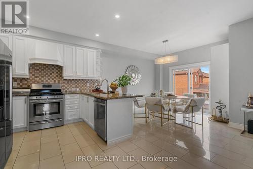 2 George Mckenzie Court, Toronto, ON - Indoor Photo Showing Kitchen