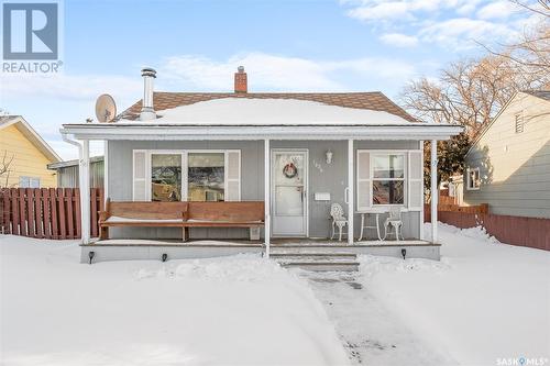 1056 Wolfe Avenue E, Moose Jaw, SK - Outdoor With Deck Patio Veranda