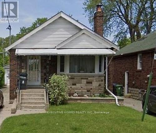 272 Floyd Avenue, Toronto, ON - Outdoor