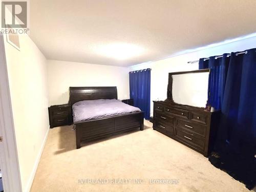 43 Mynden Way, Newmarket, ON - Indoor Photo Showing Bedroom