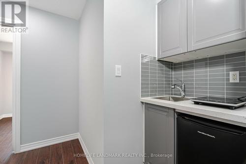 7 Rockbrook Trail, Brampton, ON - Indoor