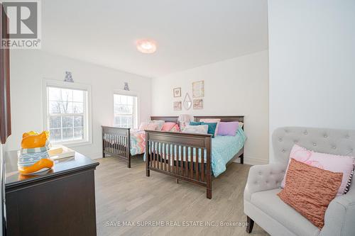 52 Gamble Street, Halton Hills, ON - Indoor Photo Showing Bedroom