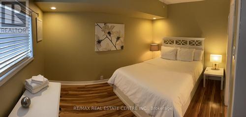 4353 Ellis Street, Niagara Falls, ON - Indoor Photo Showing Bedroom