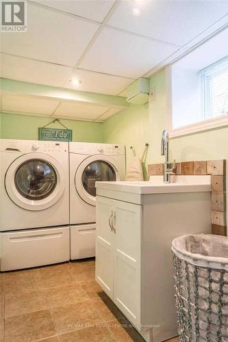 4353 Ellis Street, Niagara Falls, ON - Indoor Photo Showing Laundry Room