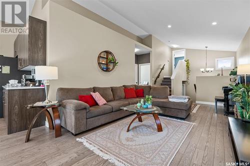 230 Newton Link, Saskatoon, SK - Indoor Photo Showing Living Room