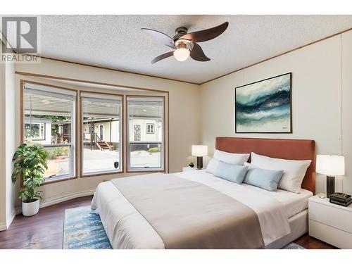 122 11970 Pinyon Drive, Pitt Meadows, BC - Indoor Photo Showing Bedroom