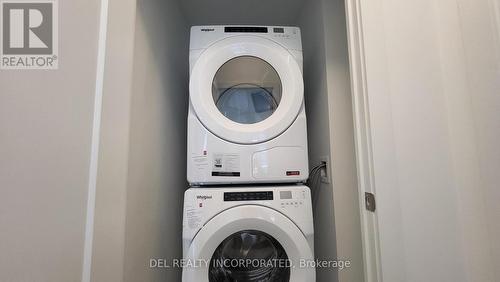 907 - 10 Inn On The Park Drive, Toronto, ON - Indoor Photo Showing Laundry Room