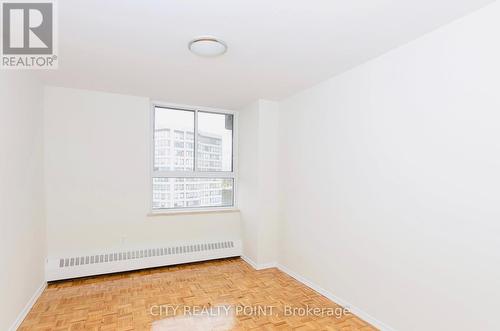 711 - 6200 Bathurst Street, Toronto, ON - Indoor Photo Showing Other Room