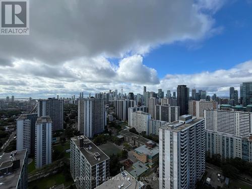 3219 - 585 Bloor Street E, Toronto, ON - Outdoor With View