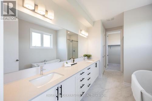 1007 Canoe Street, Ottawa, ON - Indoor Photo Showing Bathroom