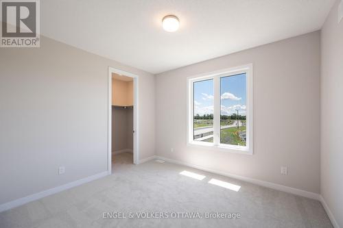 1007 Canoe Street, Ottawa, ON - Indoor Photo Showing Other Room