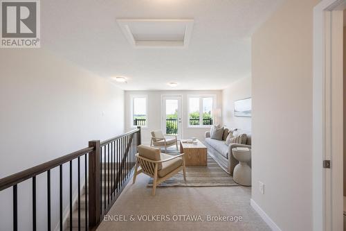 1007 Canoe Street, Ottawa, ON - Indoor