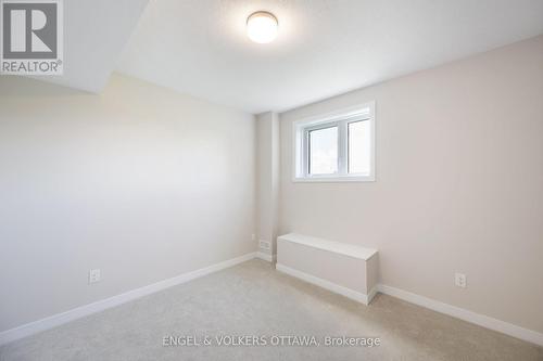 1007 Canoe Street, Ottawa, ON - Indoor Photo Showing Other Room