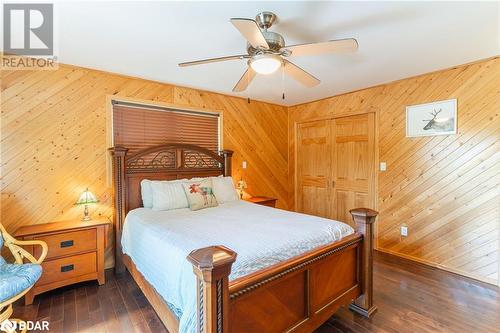 1091 Eashores Road, Haliburton, ON - Indoor Photo Showing Bedroom