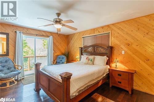 1091 Eashores Road, Haliburton, ON - Indoor Photo Showing Bedroom