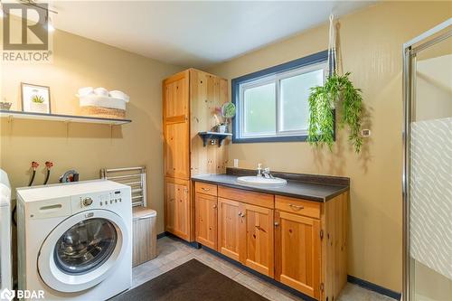 1091 Eashores Road, Haliburton, ON - Indoor Photo Showing Laundry Room