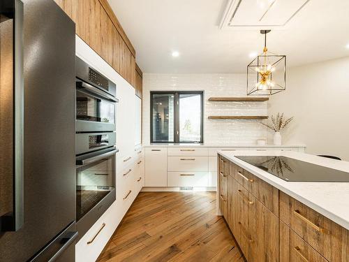 Cuisine - 134-195 Boul. Seigneurial O., Saint-Bruno-De-Montarville, QC - Indoor Photo Showing Kitchen With Upgraded Kitchen