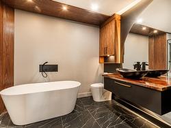 Ensuite bathroom - 