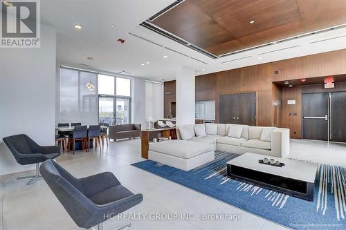 910 - 28 Avondale Avenue, Toronto, ON - Indoor Photo Showing Living Room