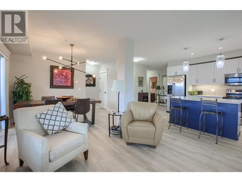 Living Room - 2070 Boucherie Road Unit# 216 Lot# 24, West Kelowna, BC - Indoor Photo Showing Living Room