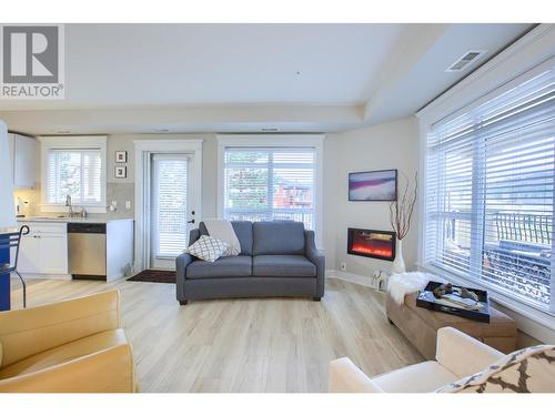 Living Room - 2070 Boucherie Road Unit# 216 Lot# 24, West Kelowna, BC - Indoor Photo Showing Living Room With Fireplace