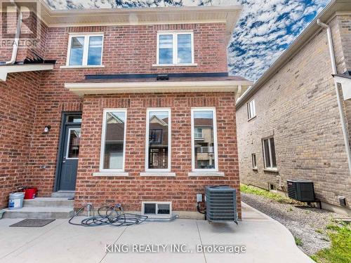 40 Saint Dennis Road, Brampton, ON - Outdoor