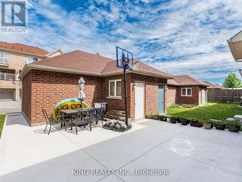 40 Saint Dennis Road, Brampton, ON - Outdoor