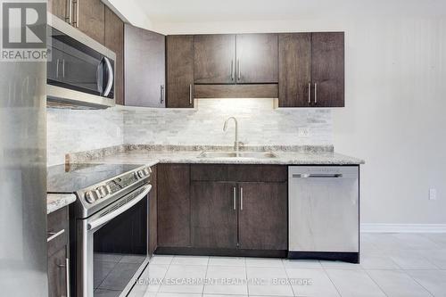 36 - 340 Prospect Point Road N, Fort Erie, ON - Indoor Photo Showing Kitchen