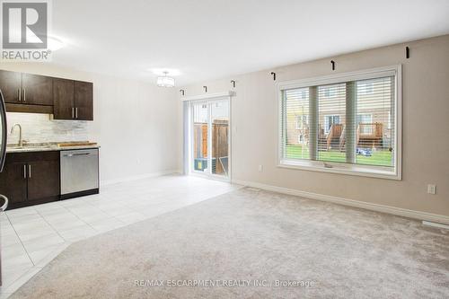 36 - 340 Prospect Point Road N, Fort Erie, ON - Indoor Photo Showing Kitchen